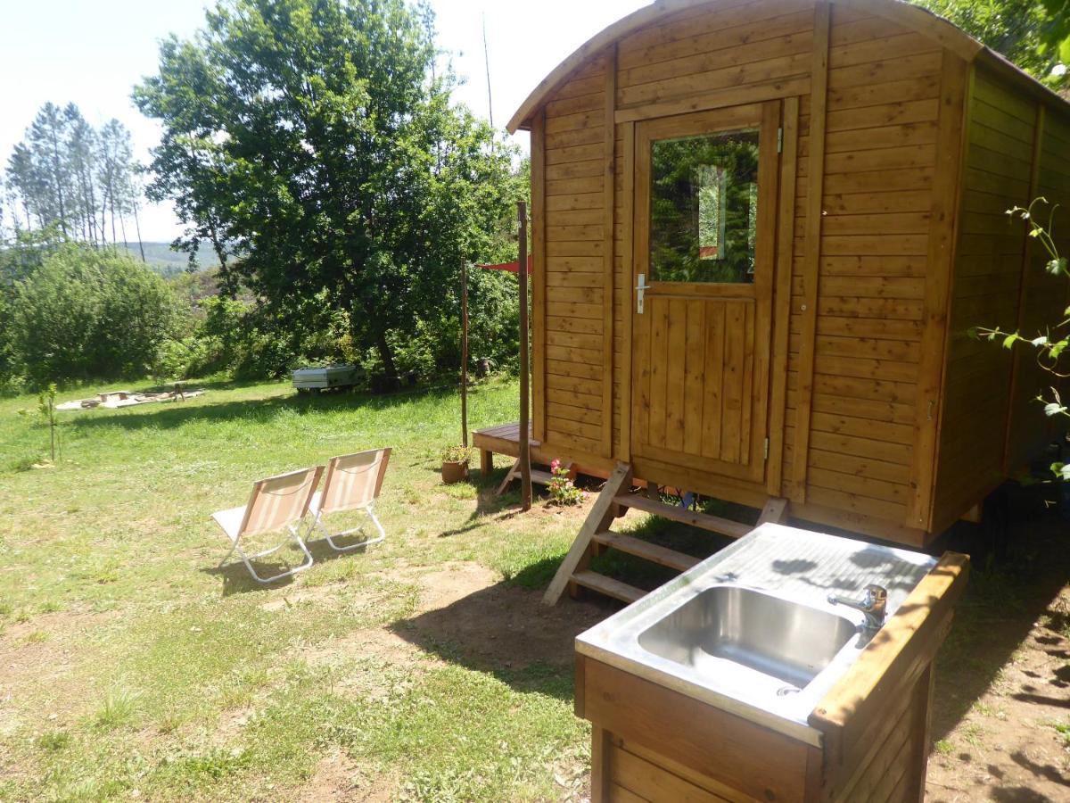 Rosa The Cosy Cabin - Gypsy Wagon - Shepherds Hut, River Views Off-Grid Eco Living Pedrogao Grande Buitenkant foto