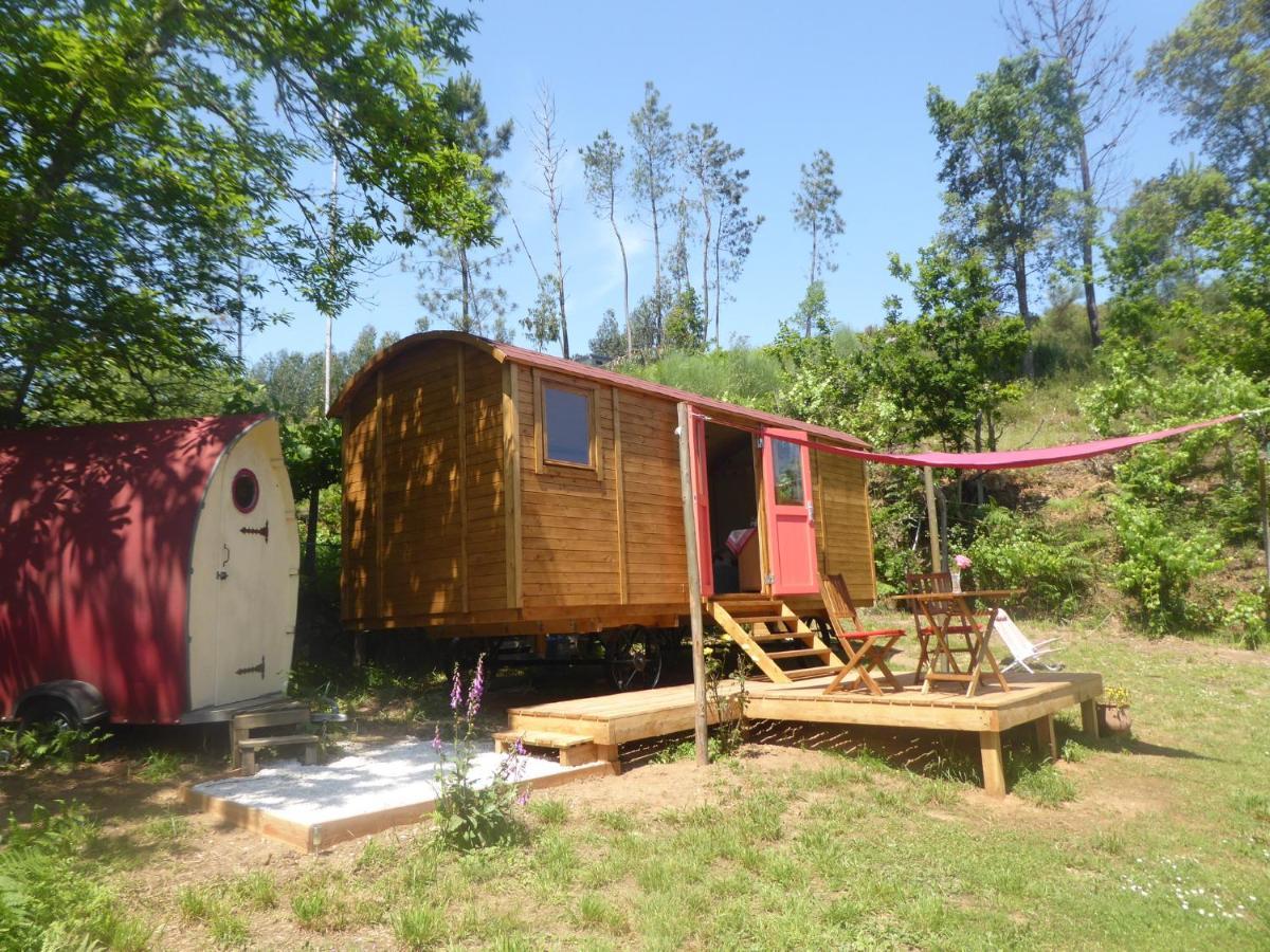 Rosa The Cosy Cabin - Gypsy Wagon - Shepherds Hut, River Views Off-Grid Eco Living Pedrogao Grande Buitenkant foto