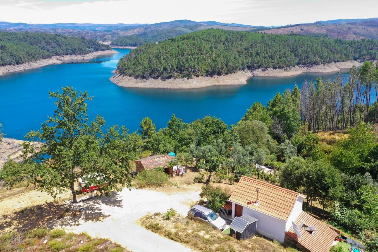 Rosa The Cosy Cabin - Gypsy Wagon - Shepherds Hut, River Views Off-Grid Eco Living Pedrogao Grande Buitenkant foto